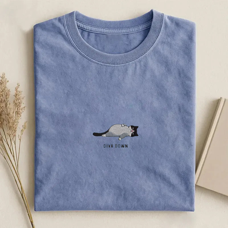 Diva Down Cat Embroidered T-shirt