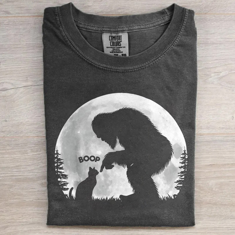 Fun Hand Boop Bigfoot Sasquatch Cat T-shirt